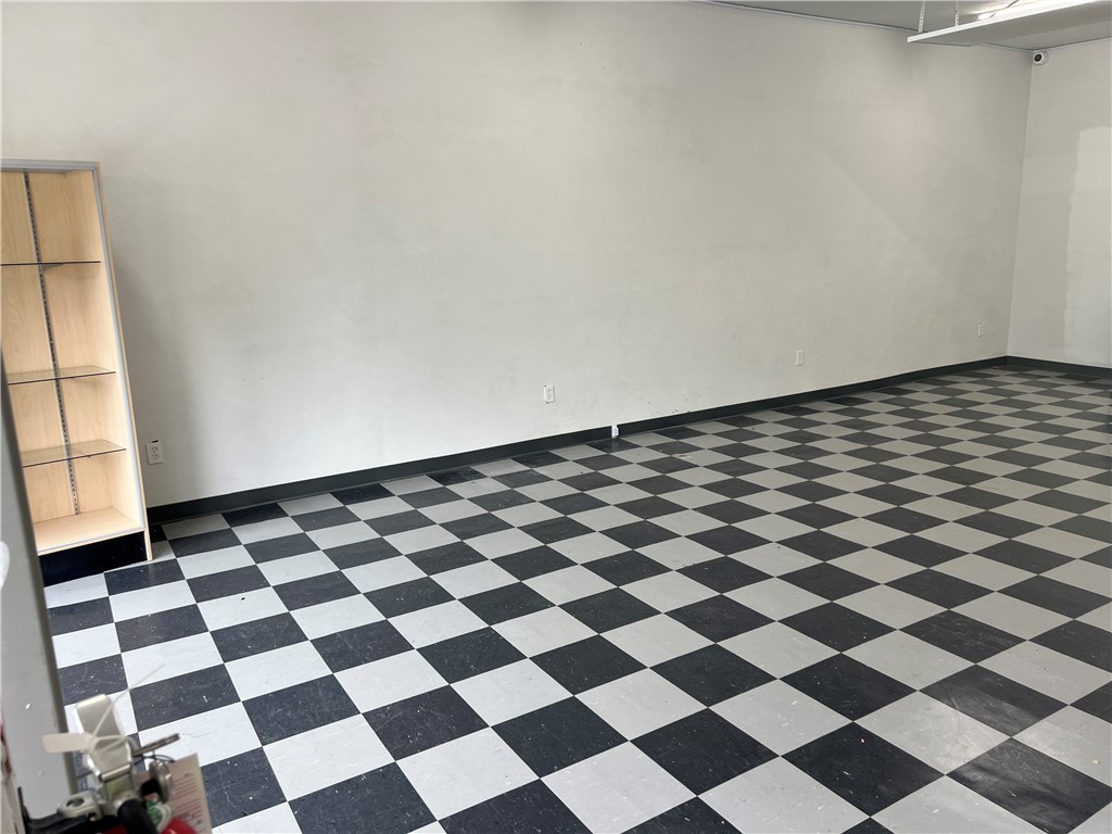 West Warwick, Rhode Island 02893, United States, ,Residential,Active,194599