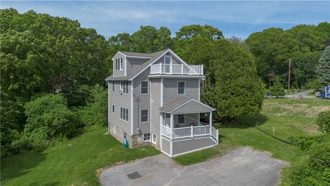 126 Hilton Street Tiverton RI 02878
