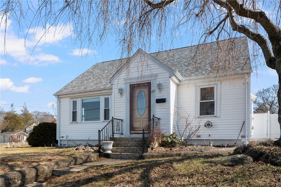 180 Grassmere Avenue