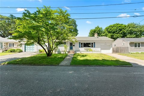 Single Family Residence in Cranston RI 38 Baldino Drive 36.jpg