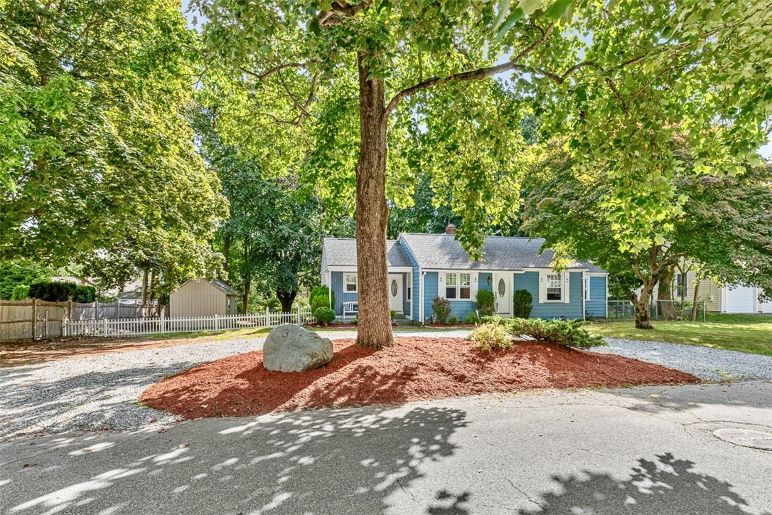 3 Kenmore Court