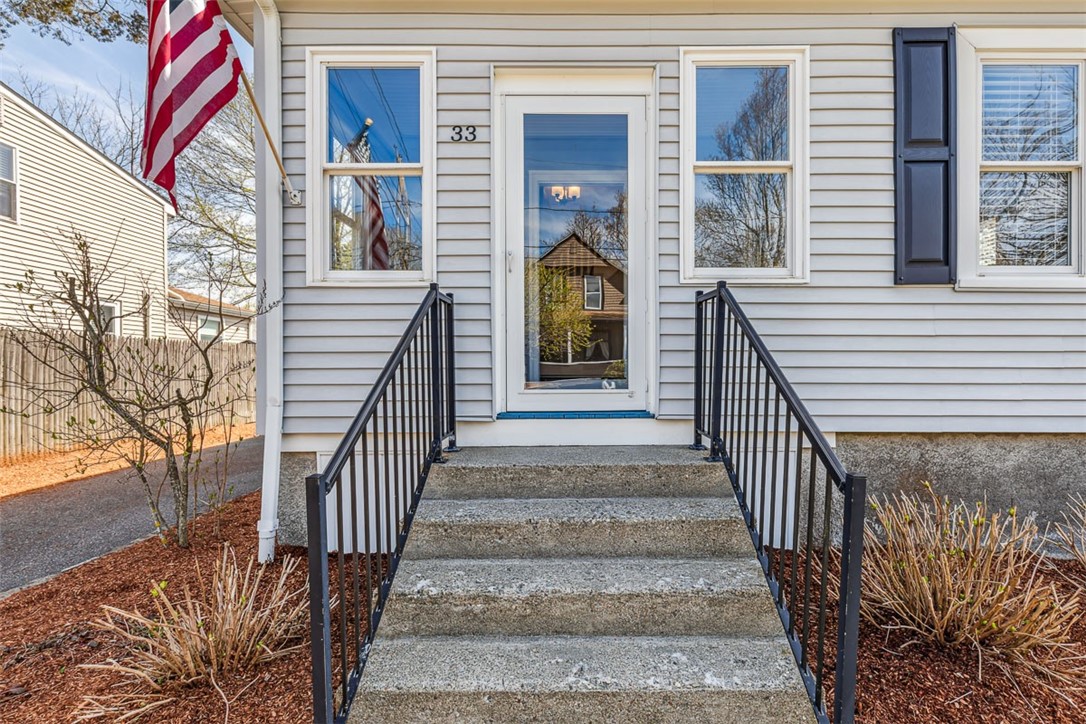 33 Catalpa Avenue