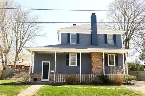 21 Carpenter Avenue Barrington RI 02806