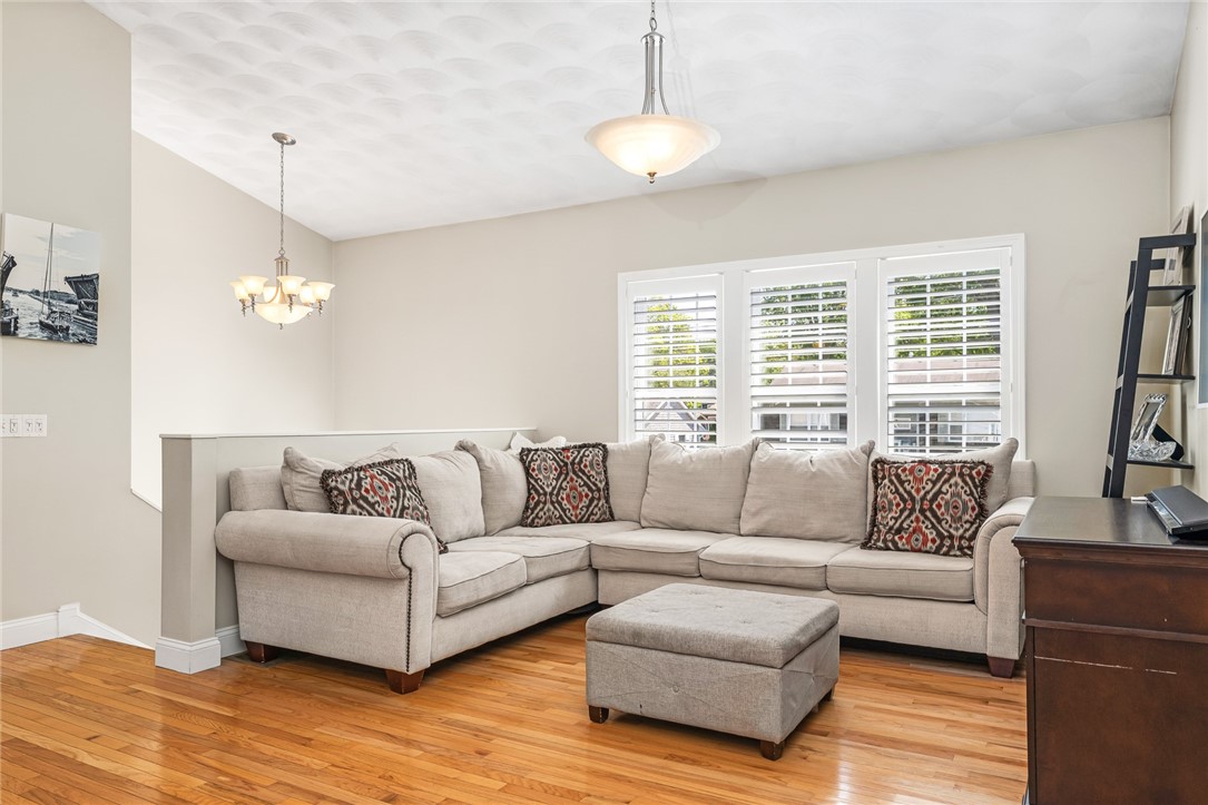 86 Inkberry Trail