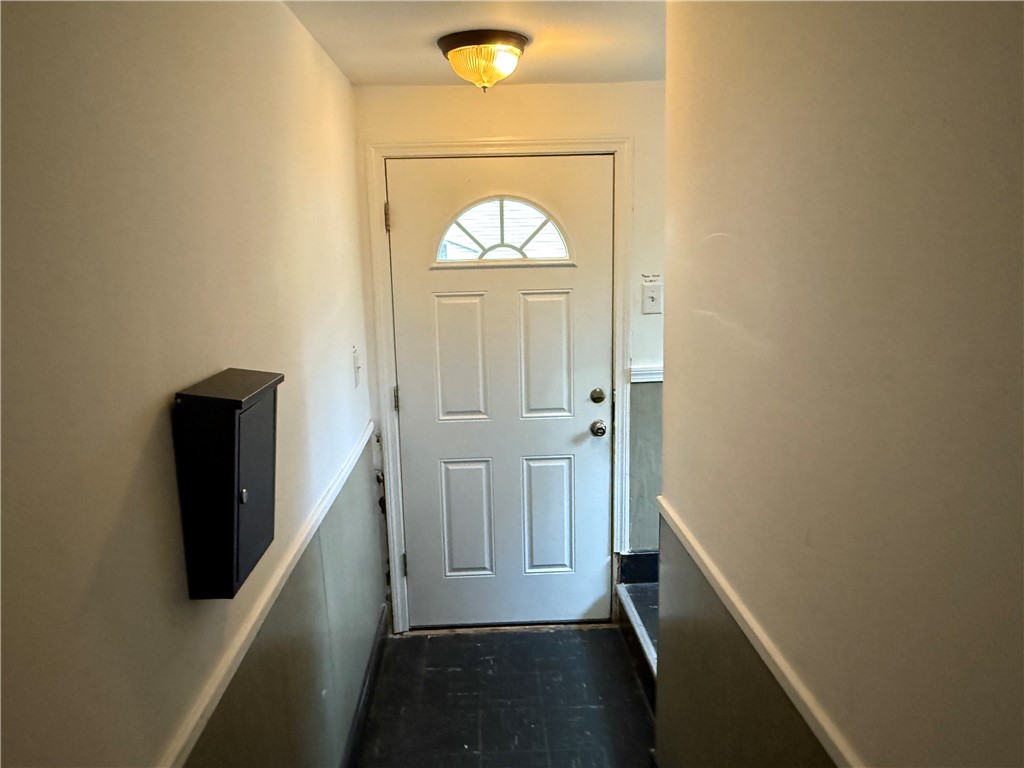 595 Main Street South