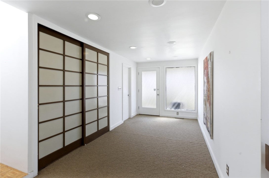 111 Roger Williams Circle