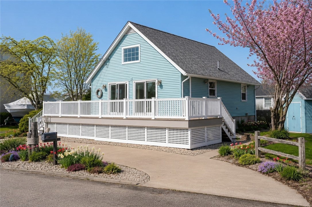 24 Redwood Drive
