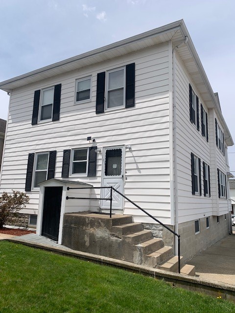 100 S. Blossom Street