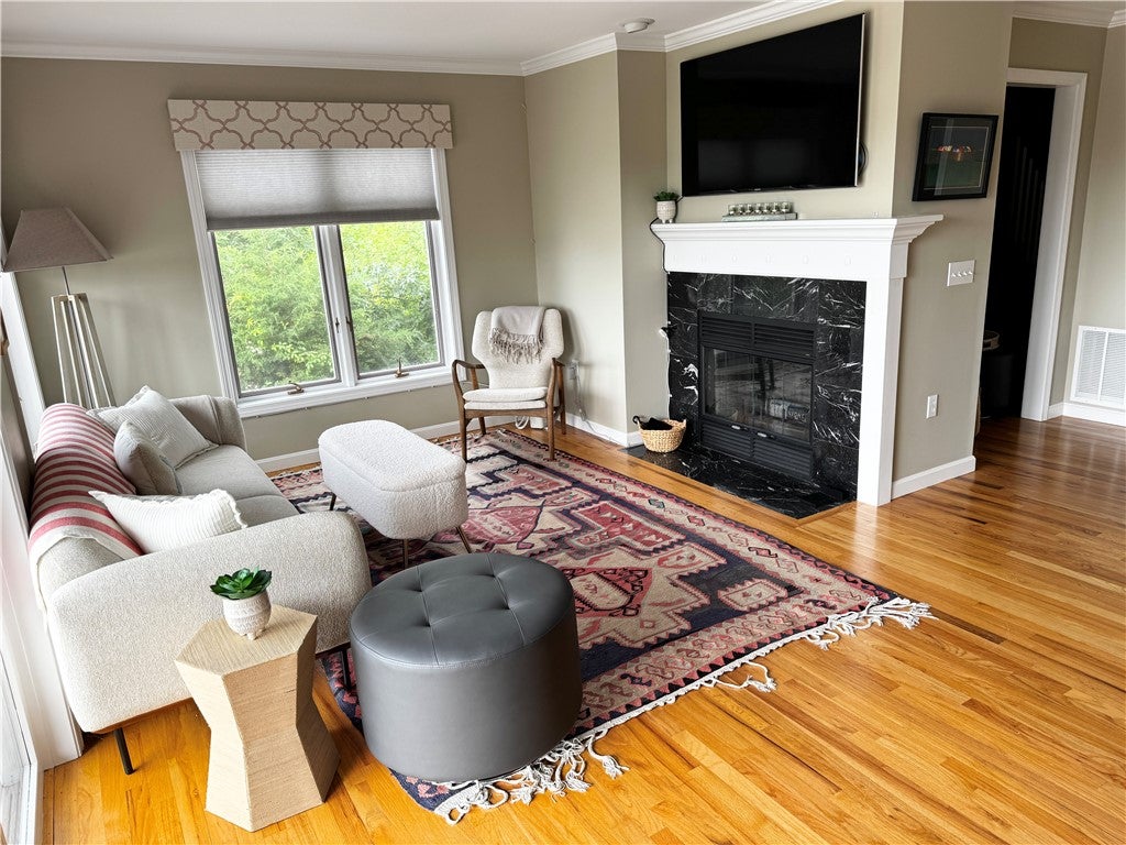 272 Shore Road A
