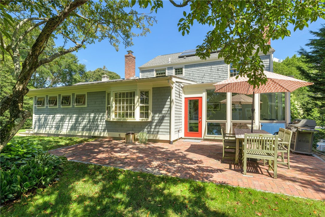 261 Lincoln Avenue