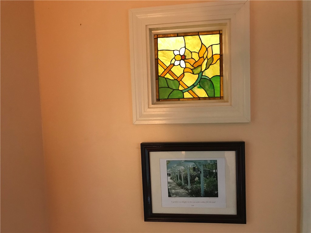 Newport, Rhode Island 02840, United States, 2 Bedrooms Bedrooms, ,2 BathroomsBathrooms,Residential,Active,157213