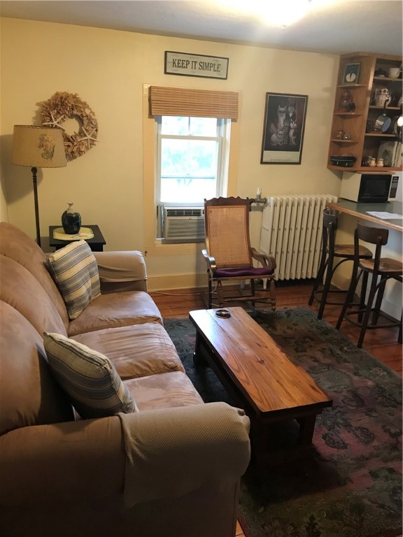 Newport, Rhode Island 02840, United States, 2 Bedrooms Bedrooms, ,2 BathroomsBathrooms,Residential,Active,157213