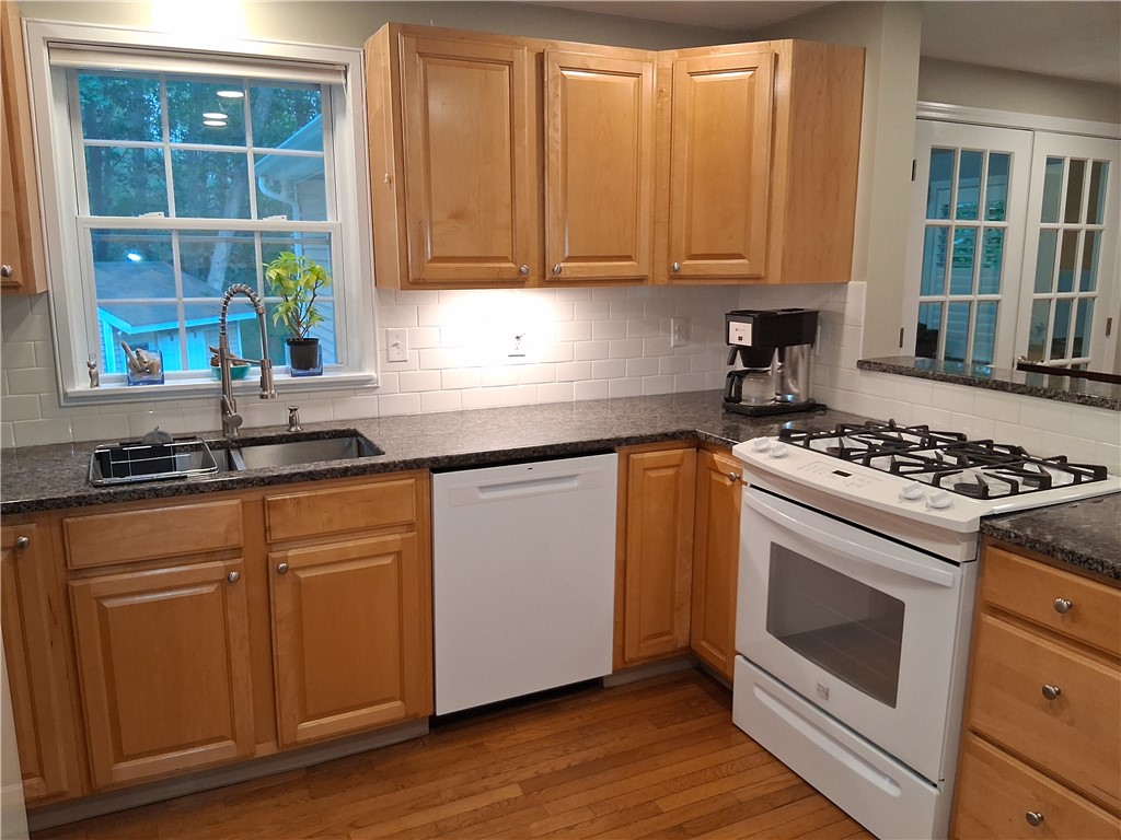 104 Peaked Rock Road