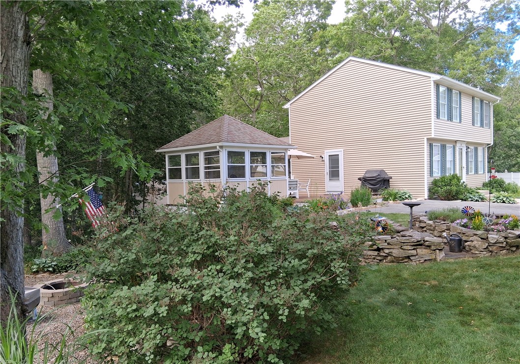 104 Peaked Rock Road