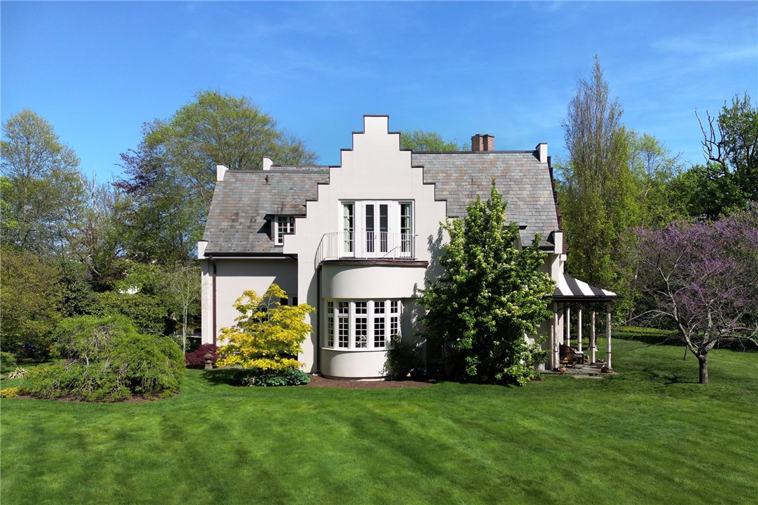 14 Leroy Avenue