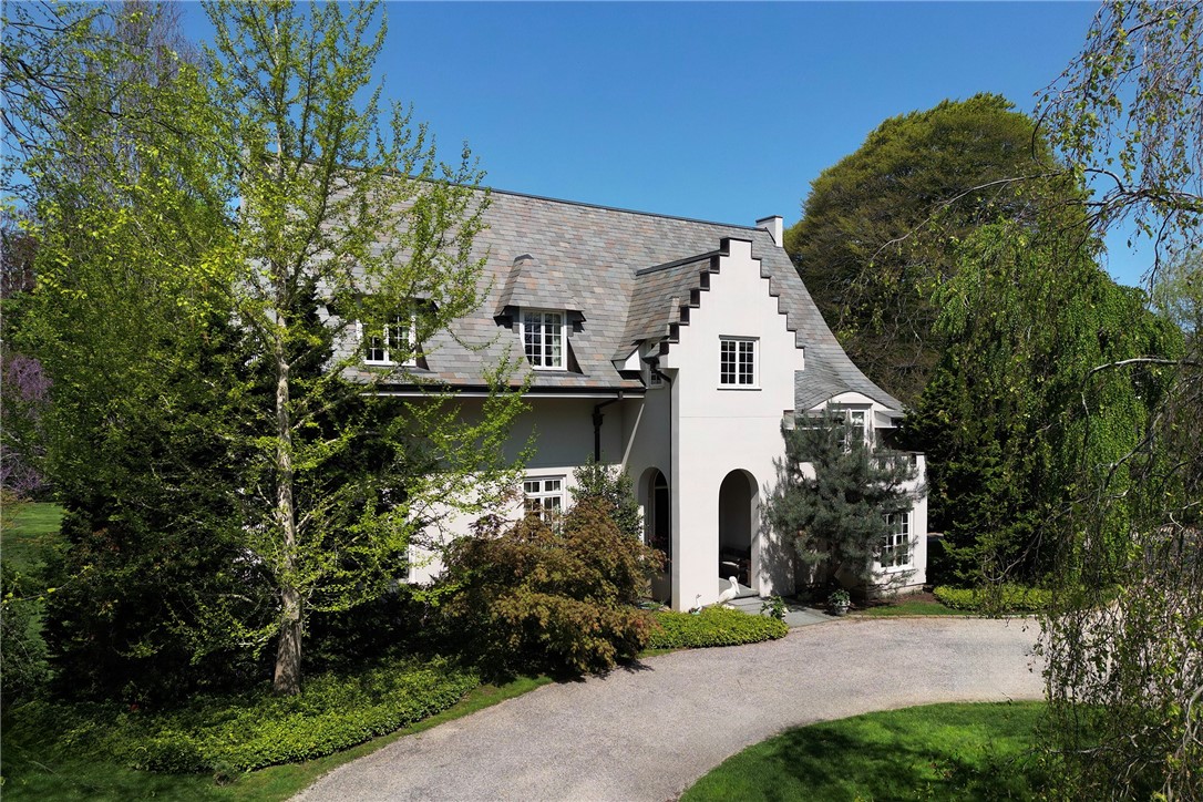 14 Leroy Avenue
