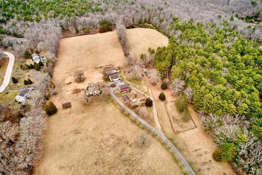 58 Dye Hill Road