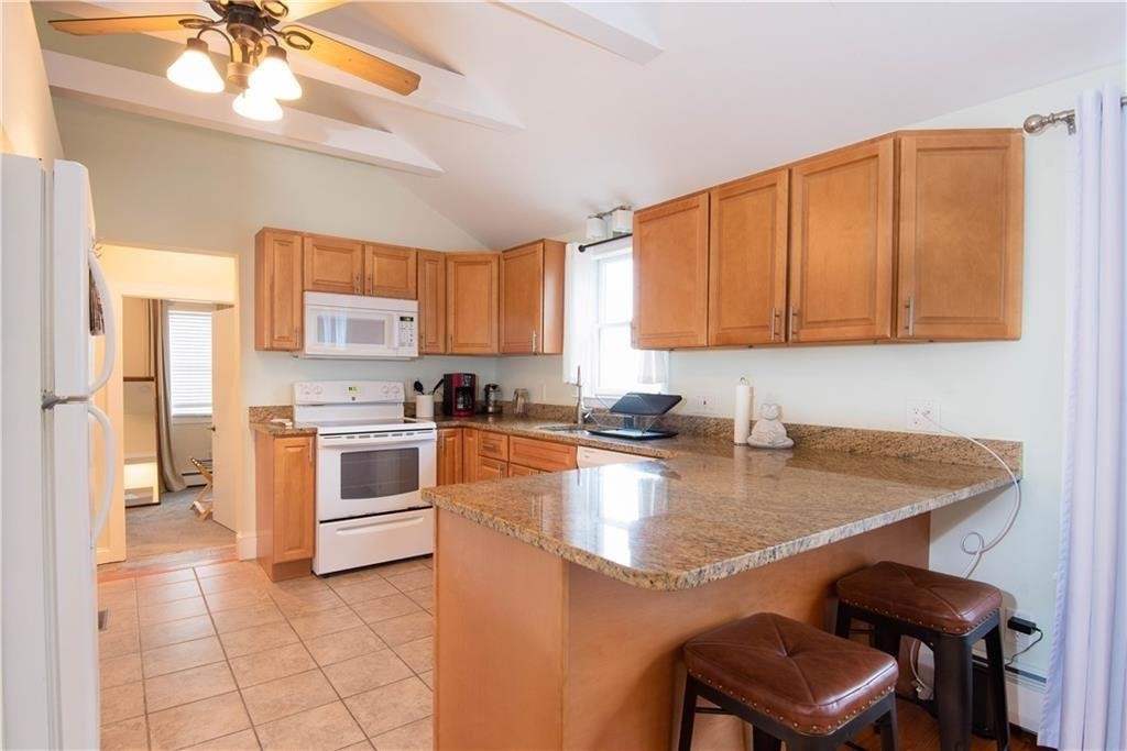 391 Aquidneck Avenue