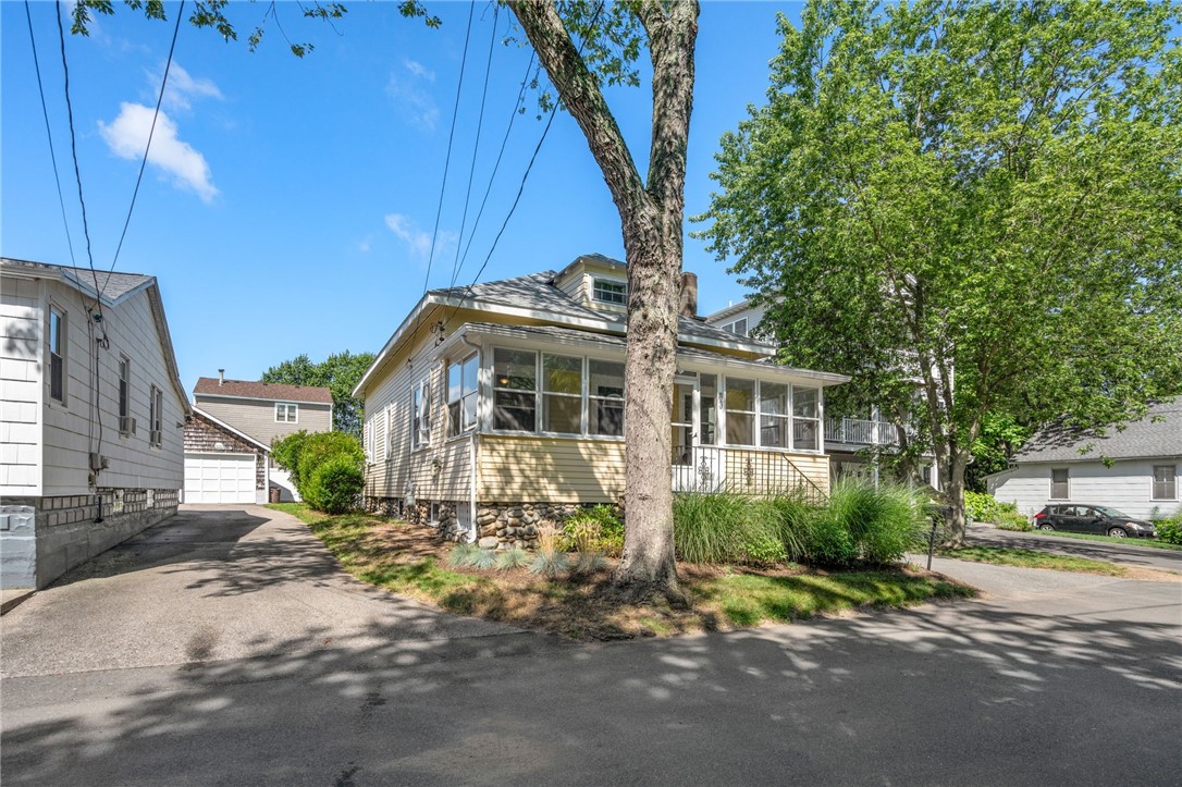 83 Spring Avenue