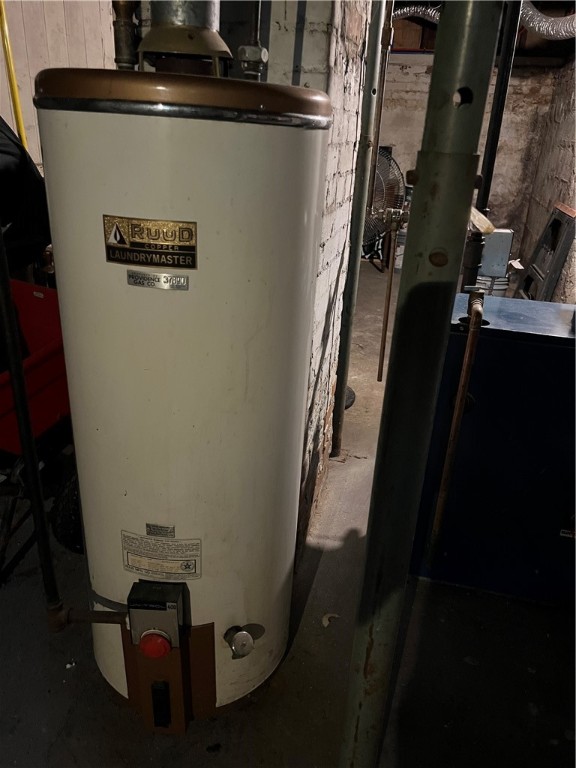 North Providence, Rhode Island 02911, United States, 3 Bedrooms Bedrooms, ,2 BathroomsBathrooms,Residential,Active,161031