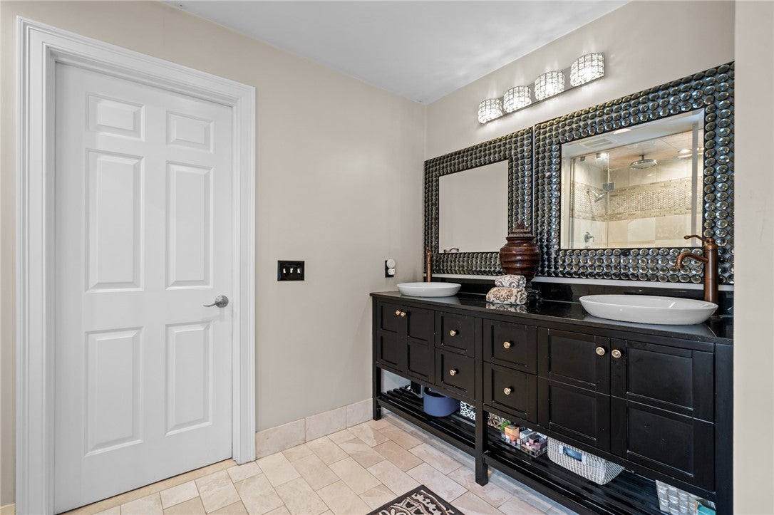 470 Sylvan Ct, North Kingstown, RI, 02874, USA, 4 Bedrooms Bedrooms, ,3 BathroomsBathrooms,Residential,Active,470 Sylvan Ct,1415668