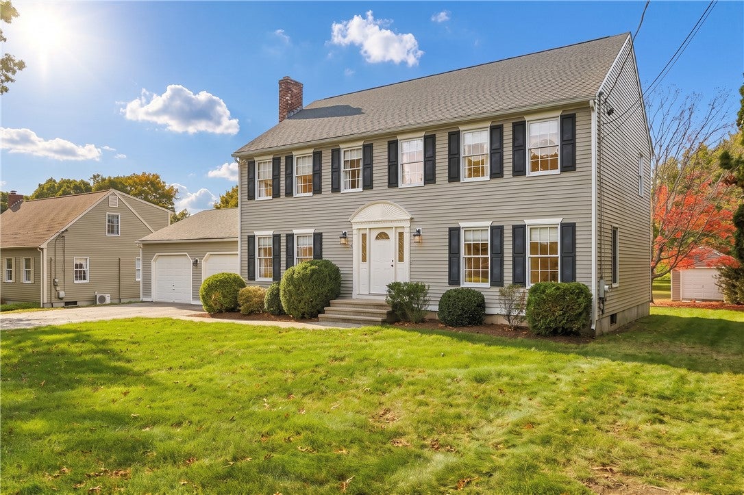 16 Woodside Avenue