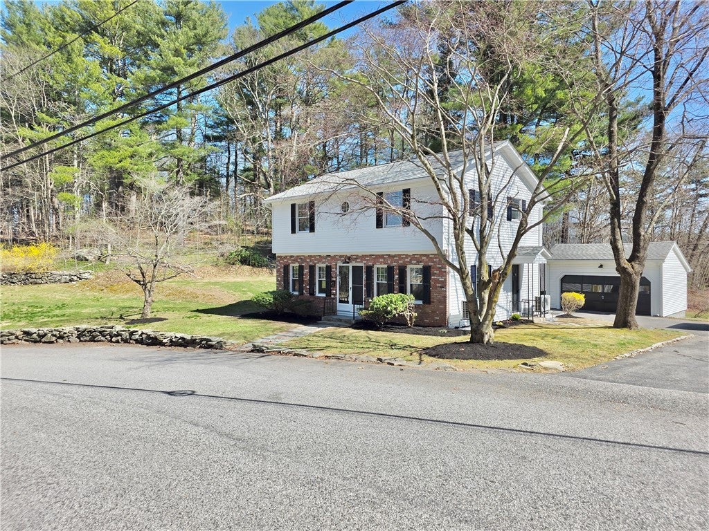 8 Wolf Hill Road