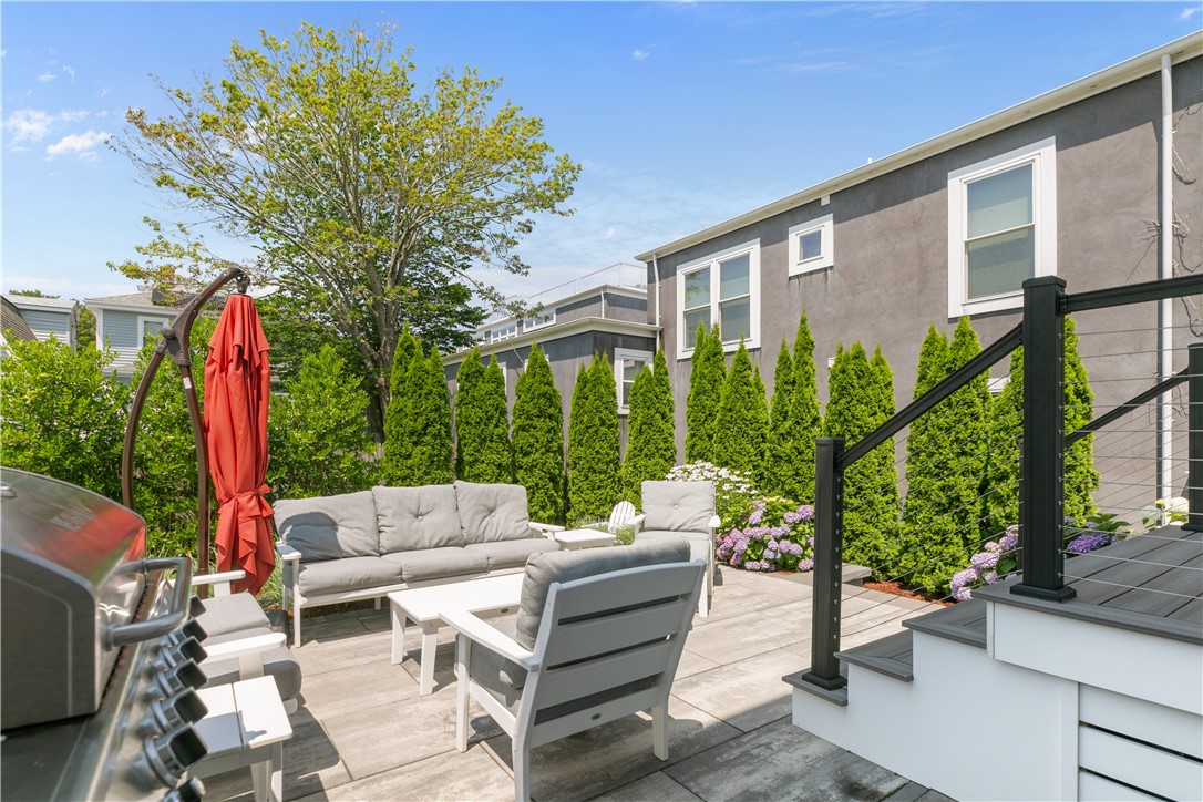 Newport, Rhode Island 02840, United States, 4 Bedrooms Bedrooms, ,2 BathroomsBathrooms,Residential,Active,207554