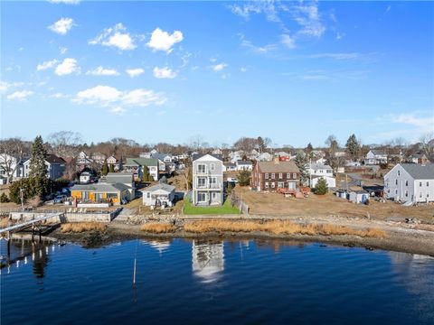 2442 Riverside Avenue Somerset MA 02726
