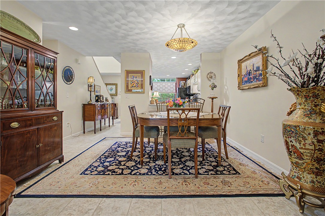 5 Wake Robin Road 3004