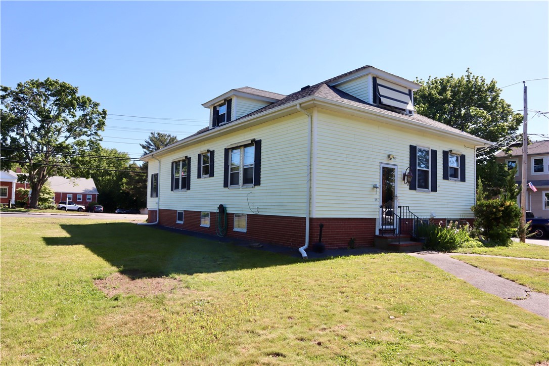 133 Wampanoag Trail