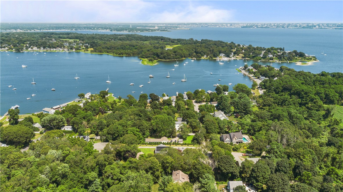 93 Kickemuit Avenue B