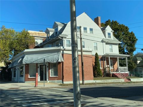 662 Elmwood Avenue Providence RI 02907