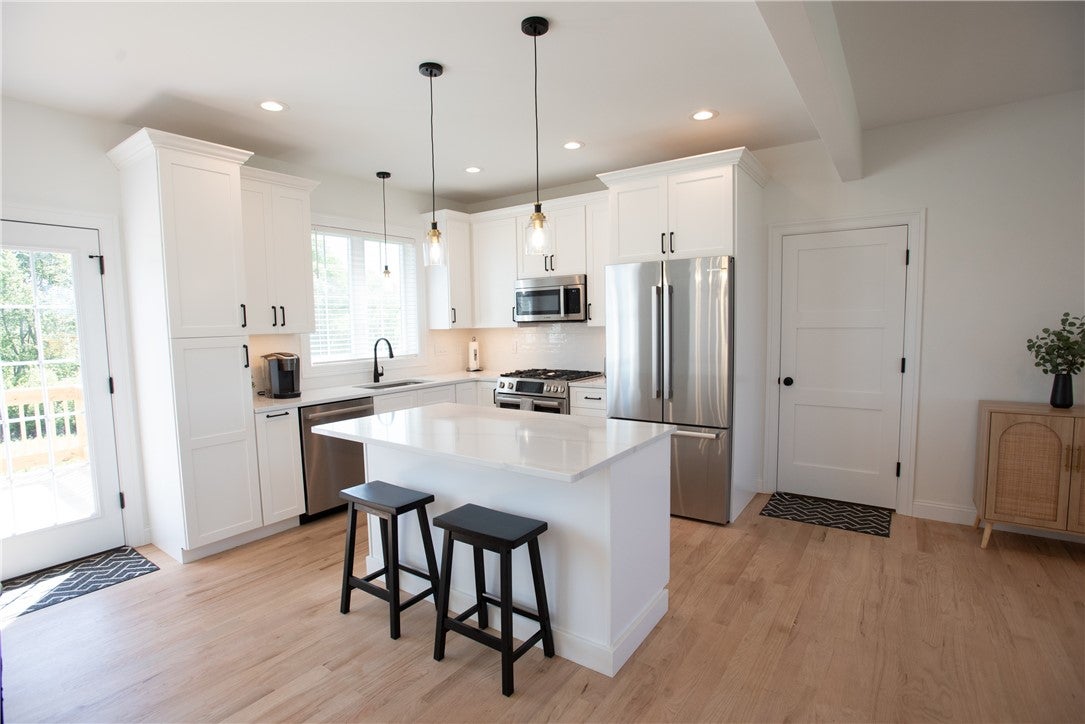 30 Bunker Hill Crossing