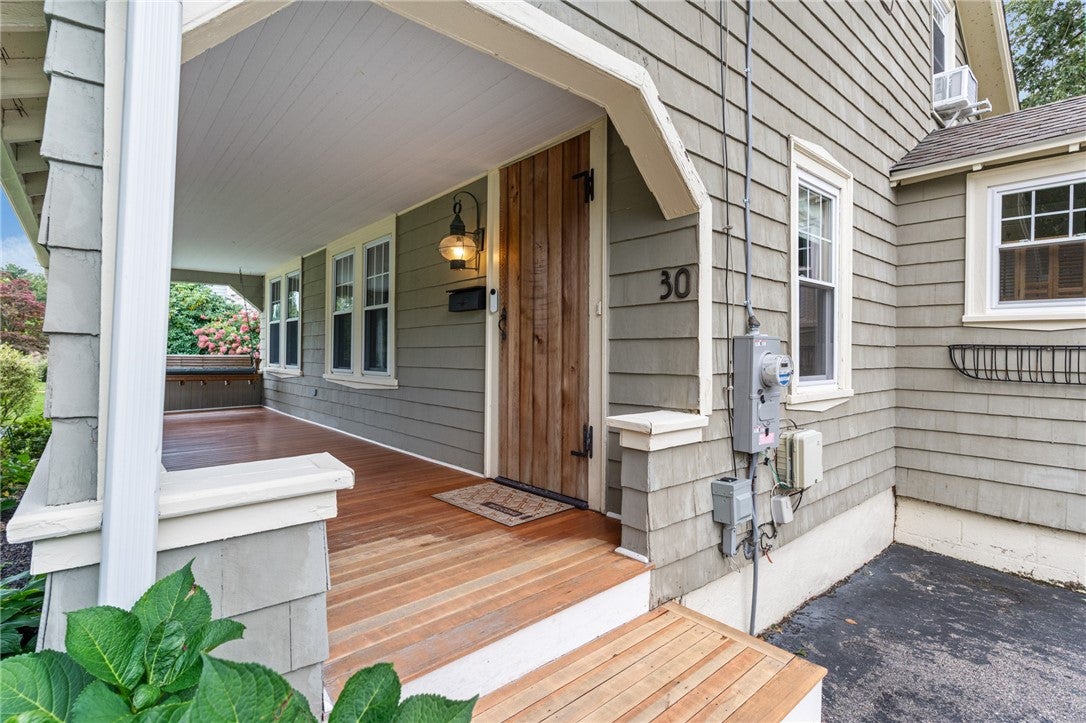 30 Ledge Road