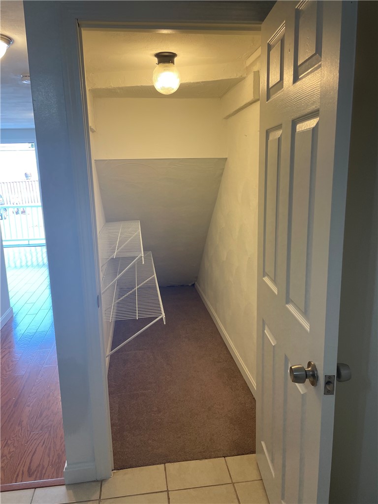 22 Wall Street 24B