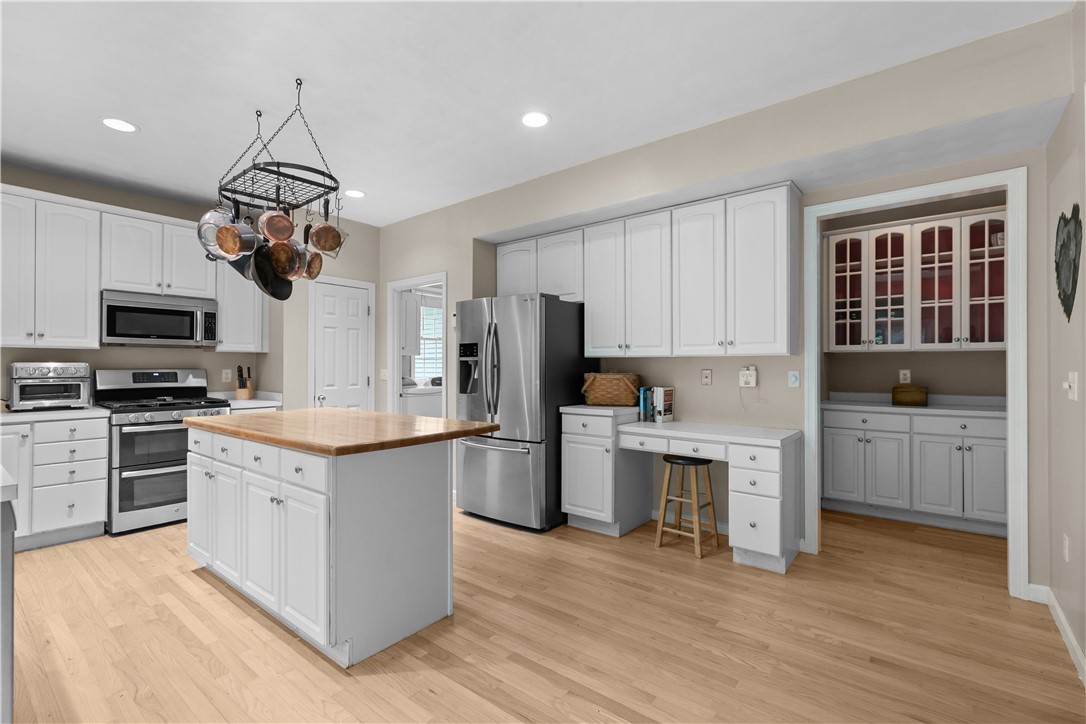 48 Fieldstone Lane
