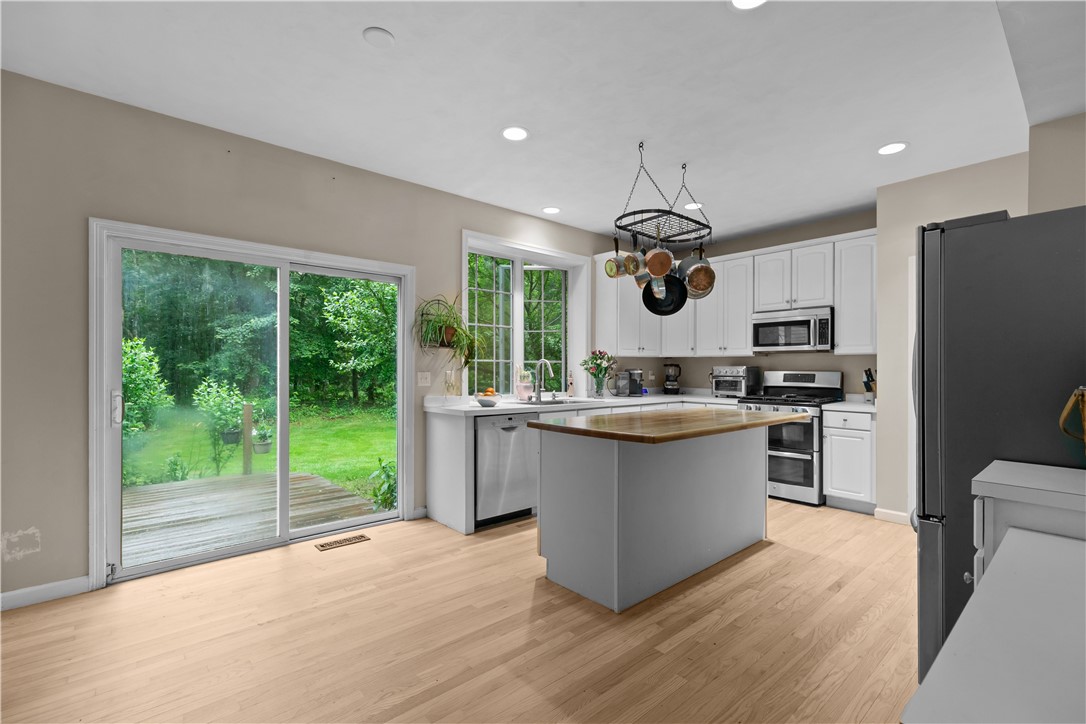 48 Fieldstone Lane