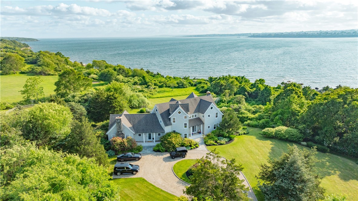 1003 Fort Getty Road