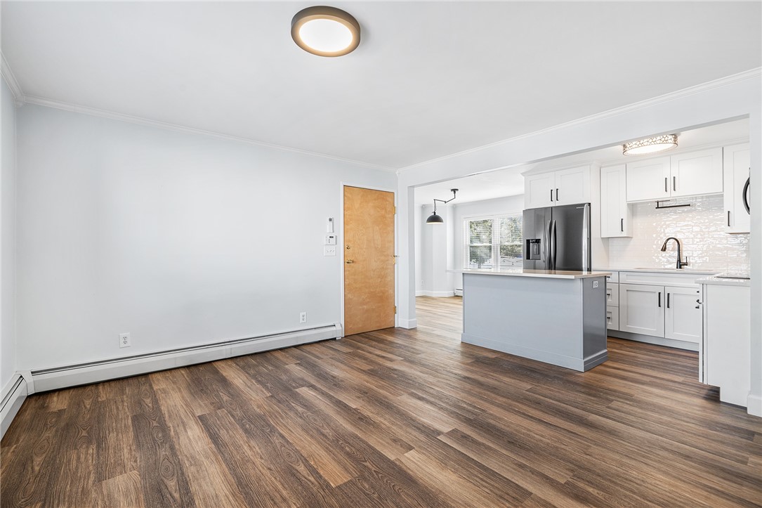 101 Grand View Street 1