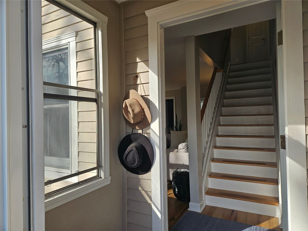 208 Marlborough Street 4