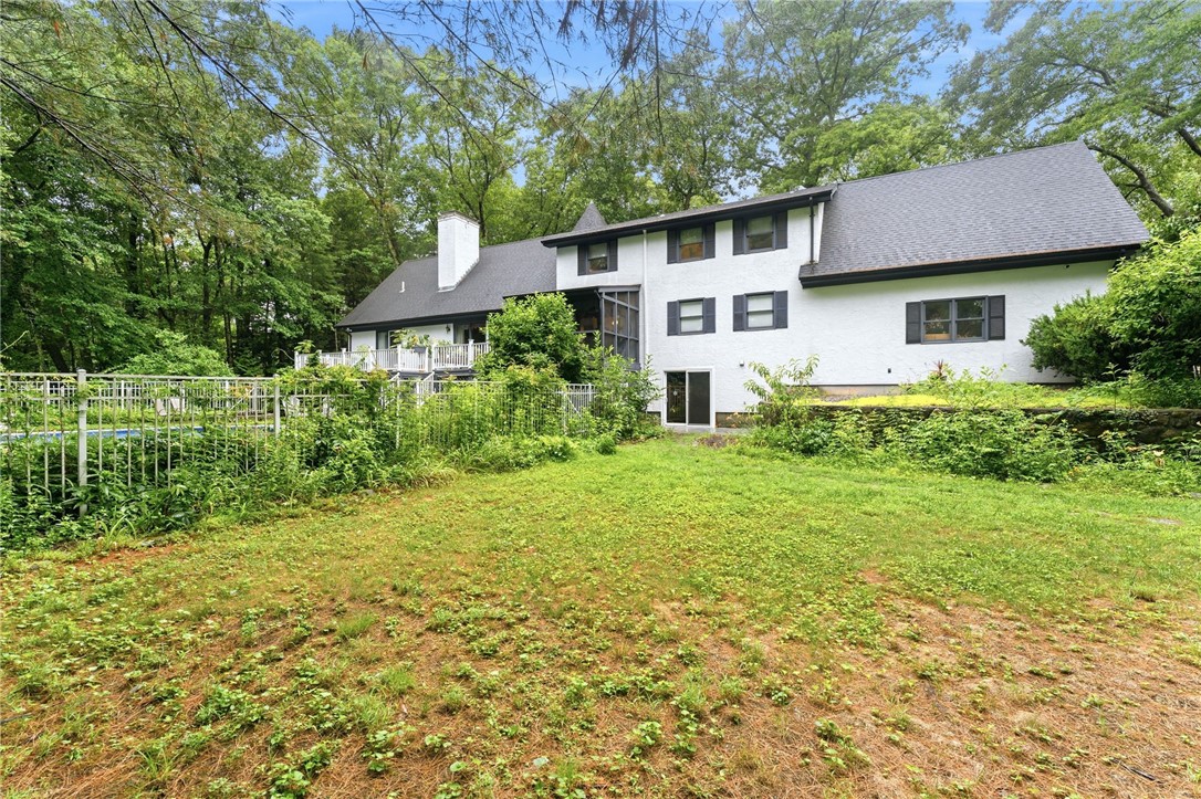 14 Maplecrest Drive