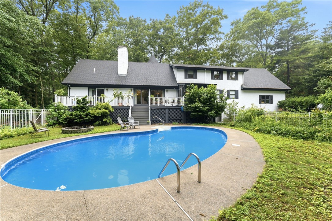 14 Maplecrest Drive