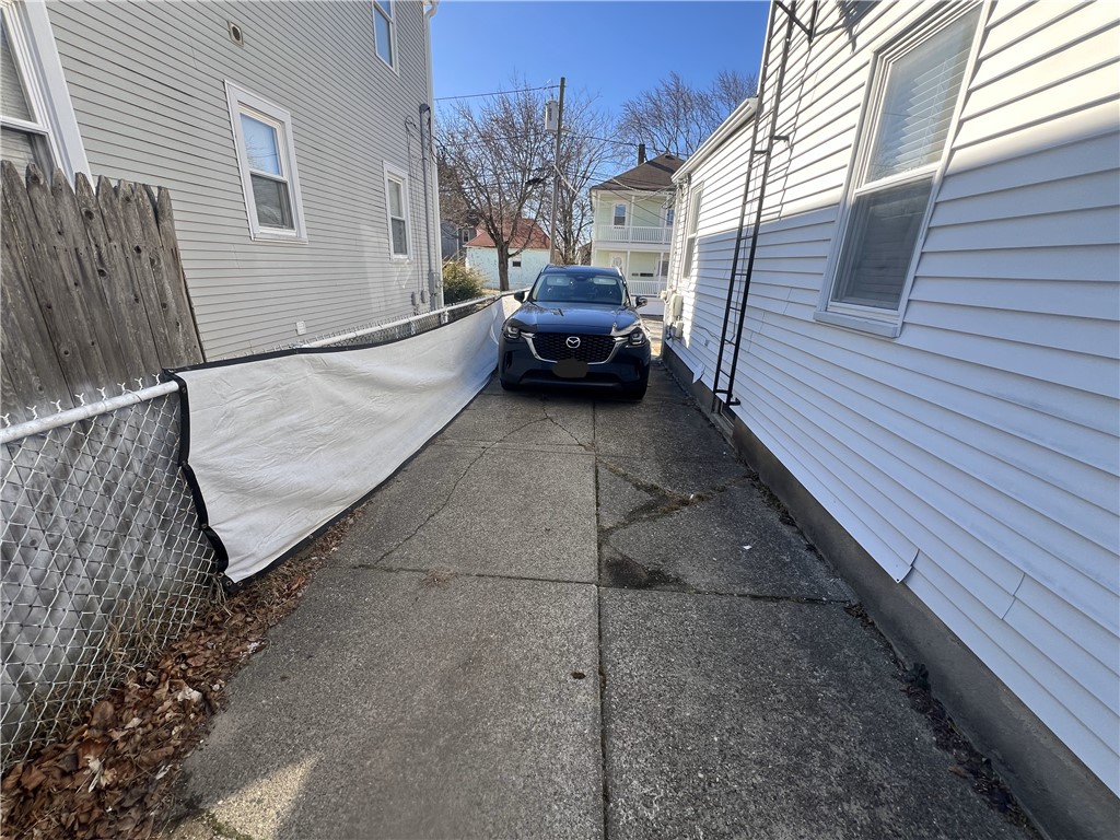 19 Joy Street 2nd Flr
