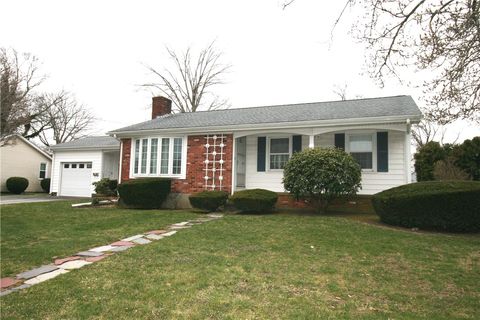 Single Family Residence in Cranston RI 74 Coolspring Drive.jpg