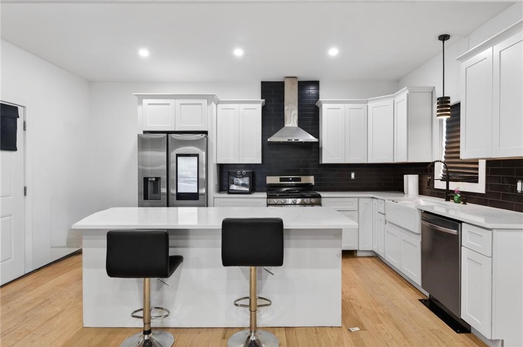 106 Bouvier Avenue