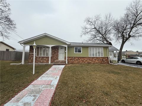 35 Rosemary Street Cranston RI 02920
