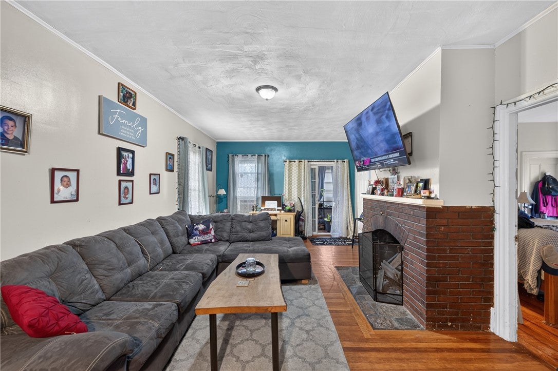 23 Sisson Street