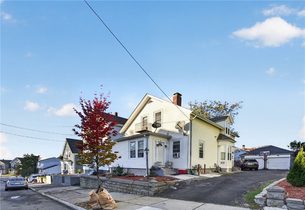23 Sisson Street