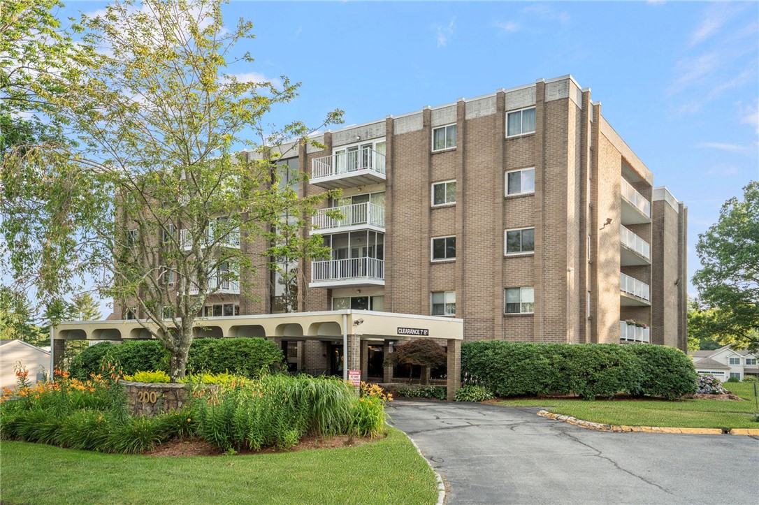 200 Hoffman Avenue 402